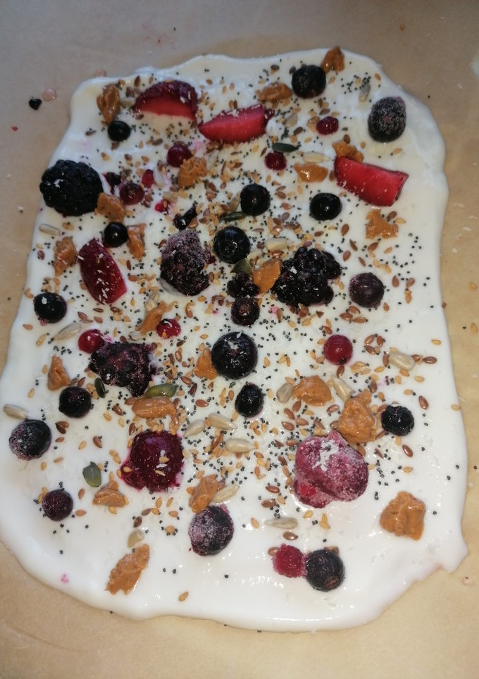Una foto de Helado de yogur y frutos rojos