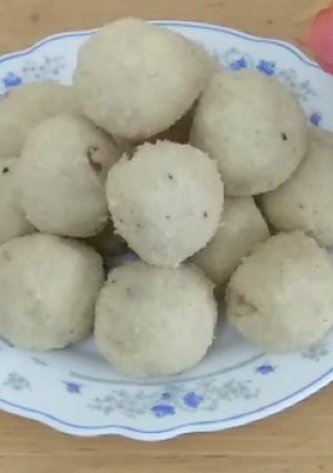 ரவா லட்டு... (Rava LAddu Recipe in Tamil) செய்முறை முக்கிய புகைப்படம்