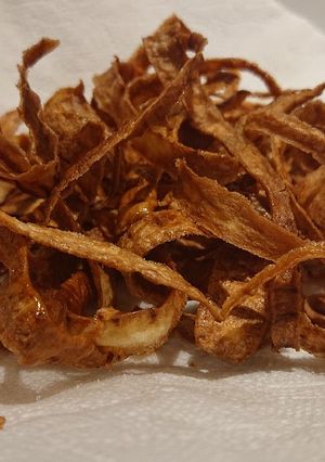 A picture of Deep Fried Parsnip Peels.