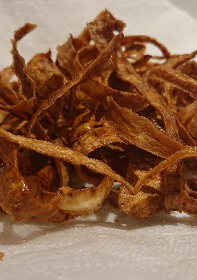 A picture of Deep Fried Parsnip Peels.