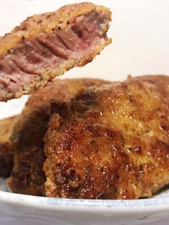 在Top Sirlion Roast部位 发现相对较嫩的区块 ——- 美味 · 煎牛排🥩 的食譜成品照片