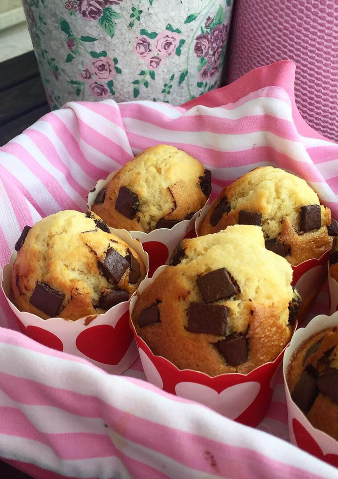 Una foto de Muffins con pepitas de chocolate 🍫