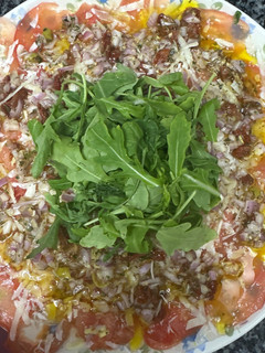 Una foto de 577. Carpaccio de tomate a las tres texturas (entrante)