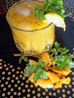 A picture of Mango Mint Spicy mocktail.