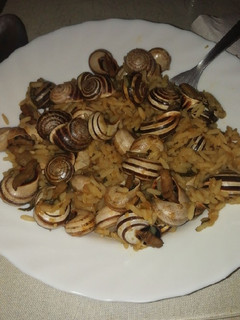 Una foto de Cabrillas con arroz