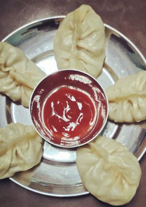 স্টিমড মোমো (steamed momo recipe in Bengali) রেসিপির প্রধান ছবি