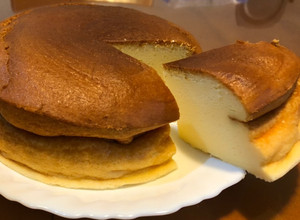 氣炸鍋～口感綿密細緻的輕乳酪蛋糕 的食譜成品照片
