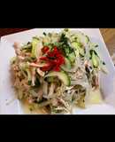 Gỏi gà hành tây