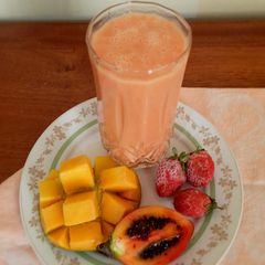 A picture of Treetomato mango juice.