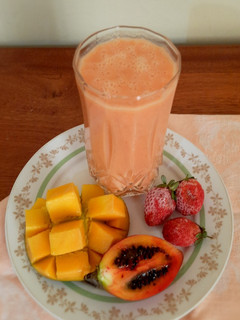 A picture of Treetomato mango juice.