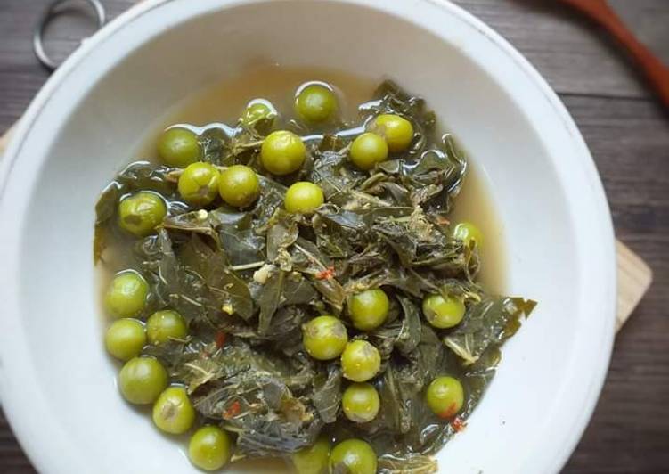 49. Cepokak daun singkong