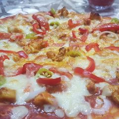 A picture of Spicy fajita pizza.