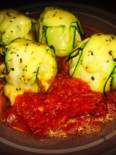 Una foto de Bolitas de calabacín rellenas con ragout de ternera