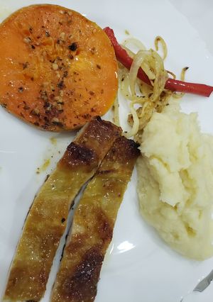 Una foto de Matambre de cerdo con mostaza y miel