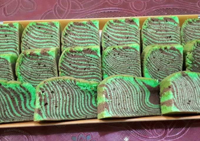 Cake zebra pandan putih telur