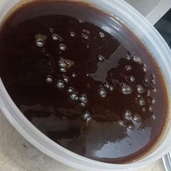 A picture of Imli ki chutni.