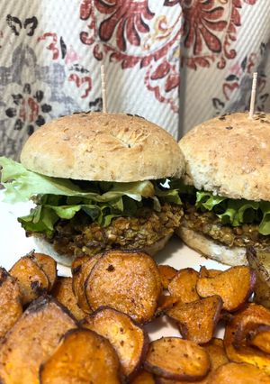 Una foto de Hamburguesas de lentejas y quinoa
