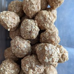A picture of Peanut & coconut bites.