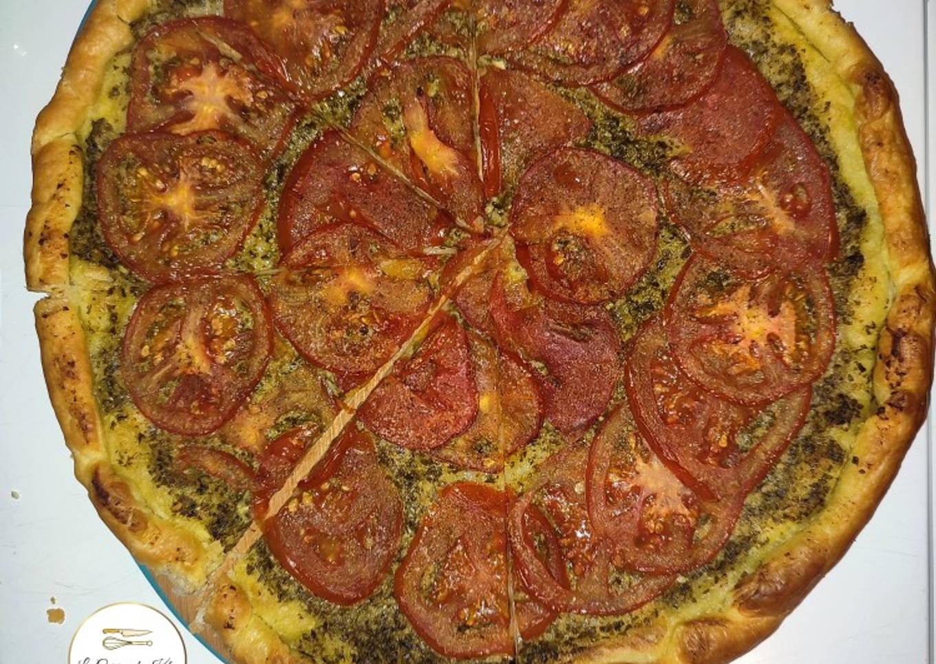 Simple Way to Make Any-night-of-the-week Tarte fine Pesto et Tomate