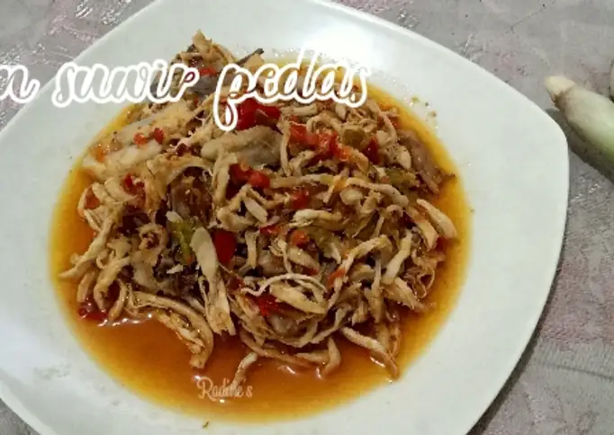 Ayam suwir pedas