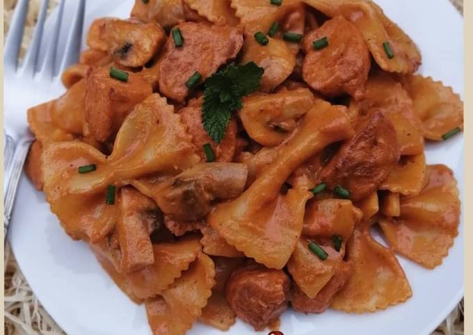 Easiest Way to Prepare Homemade Spicy Chicken And Mushroom Pasta in Creamy sauce - New Recipes to try at home