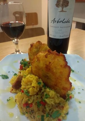 Una foto de Arroz con Carne de Cerdo (6 personas)