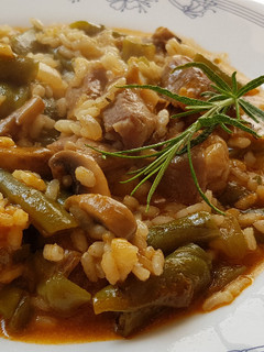 Una foto de Arroz con Cordero, Judías Verdes y Champiñones