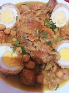 صورة لوصفة طاجين الرخام الجزائري (ممو في حجر امو) بالدجاج ♥️