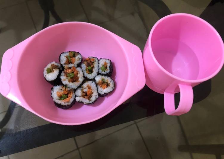 Bagaimana mengolah Sushi roll anak 1 th mpasi sushi yang Lezat