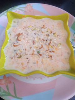 ગાજર ની ખીર(Gajar Ni Kheer Recipe in Gujarati) રેસીપી મુખ્ય ફોટો