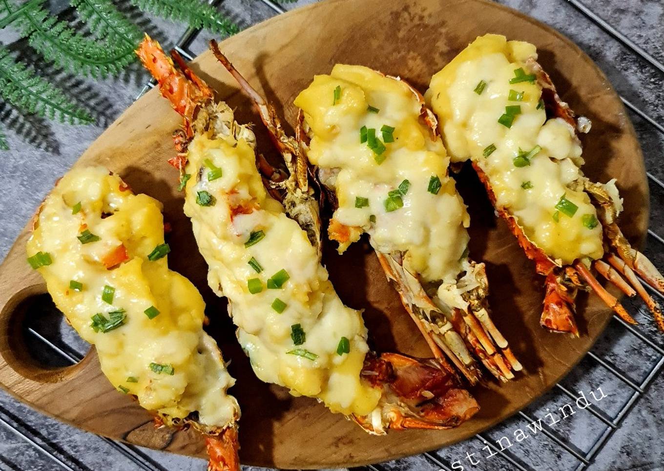 Lobster Panggang Saos Keju