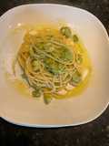 Spaghetti N5 con salsa cremosa de queso y brócoli