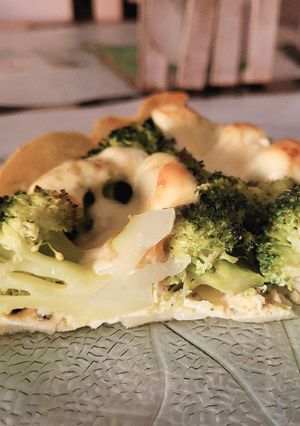 Una foto de Tarta de brócoli con base de papa 🥦🥔