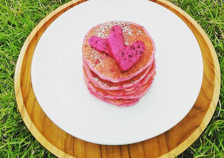 Pancake Pisang & Buah Naga