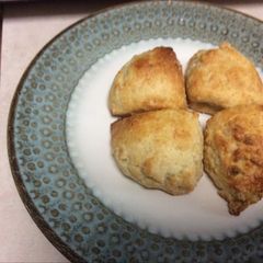 A picture of Earl Grey Scones for the airfryer.