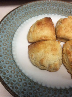 A picture of Earl Grey Scones for the airfryer.