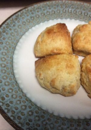 A picture of Earl Grey Scones for the airfryer.