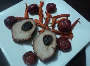 Una foto de Lomo relleno con ciruela, pistaches, almendras al tequila de las Correa