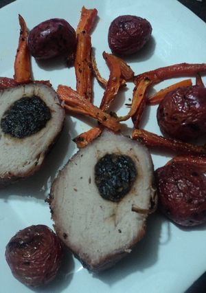Una foto de Lomo relleno con ciruela, pistaches, almendras al tequila de las Correa