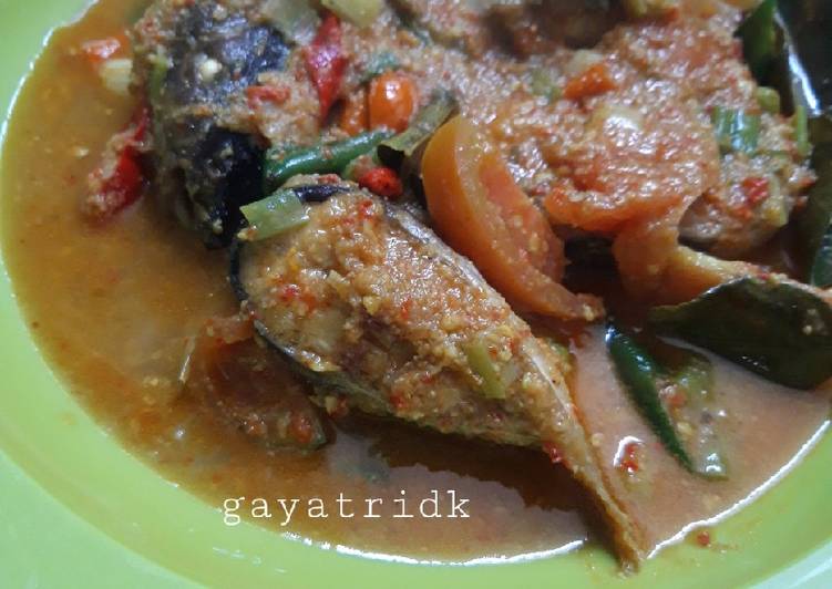 Bahan-bahan Ikan patin kuah merah pedas Sederhana dan Mudah Dibuat