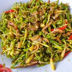 รูปของ Oseng Bunga Pepaya Muda