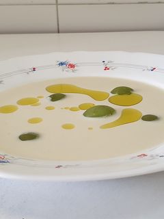 Una foto de Ajoblanco malagueño