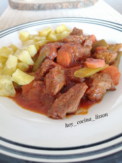Una foto de Carne guisada con verduras