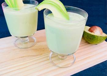 Easiest Way to Recipe Appetizing Avocado Milkshake