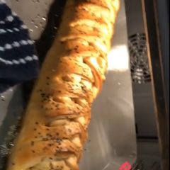 A picture of Chicken bread.