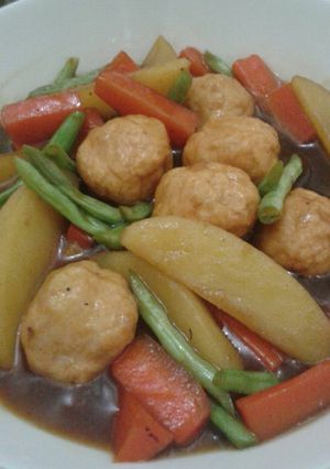 Foto resep Bola2 ayam dan sayuran