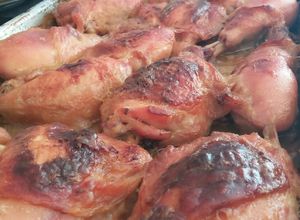 Foto de Sobre coxa assada, temperada com maionese e sopa de cebola