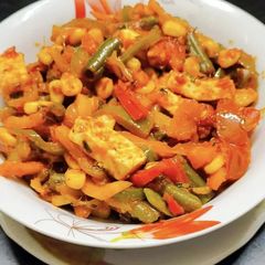 A picture of Vegetable Jalfrezi.