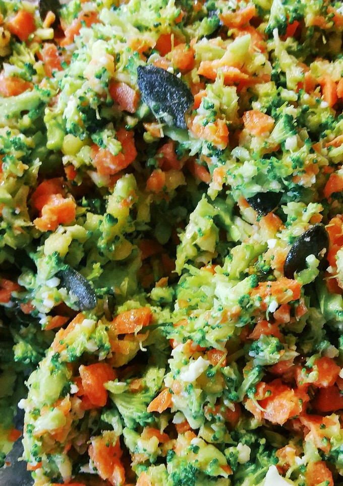 Una foto de Ensalada de Brócoli y Zanahoria (Monsieur Cuisine Connect)