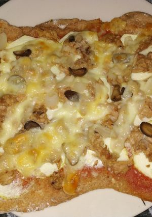 Una foto de Pizza de calabacín y atún